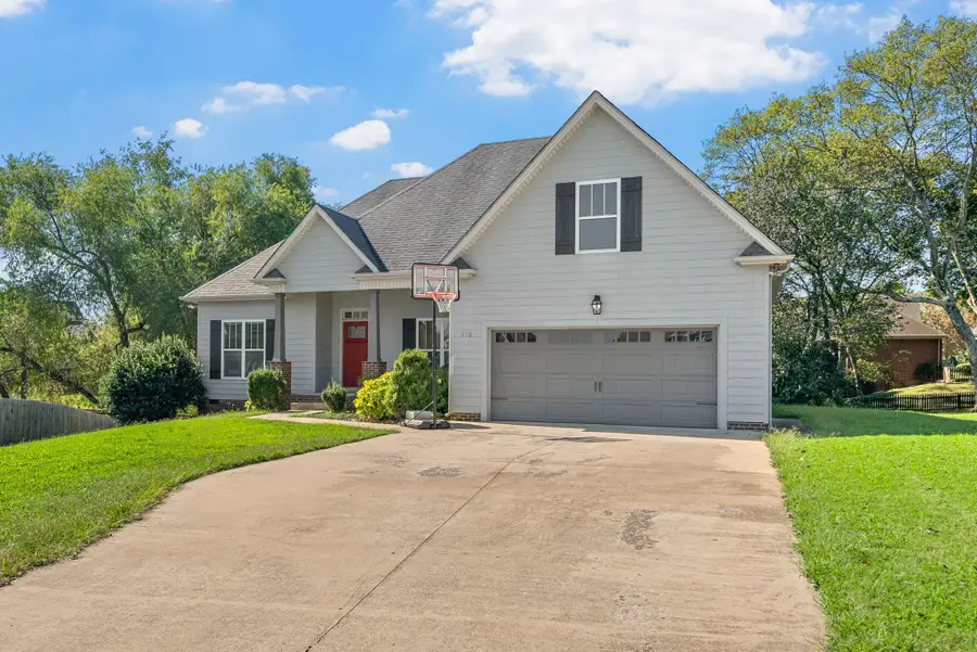 710 Valencia Dr, Clarksville, TN 37043 - Image #3