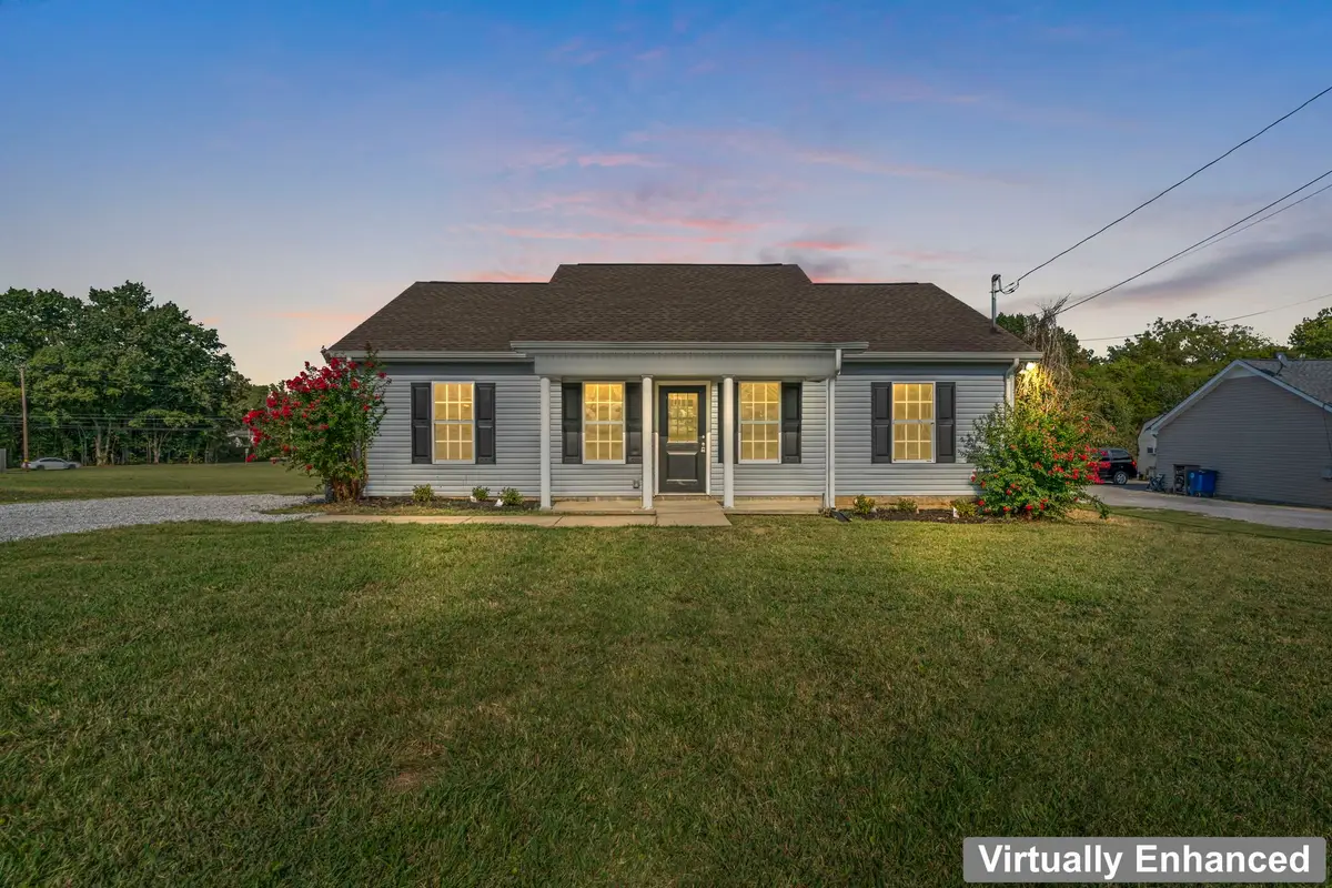 105 Fairway Grn, Shelbyville, TN 37160 - Image #1