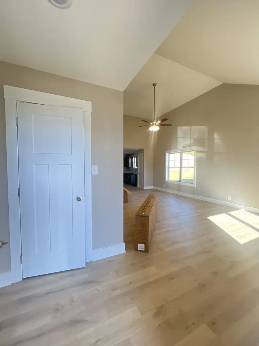 279 Cardinal Creek 139 Brenda Dr, Clarksville, TN 37040 - Image #3