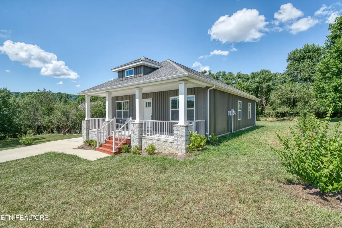 177 Hidden River Avenue Ave, Sparta, TN 38583 - Image #1