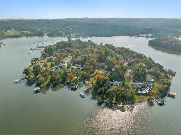 301 Anchor Ln, Old Hickory, TN 37138