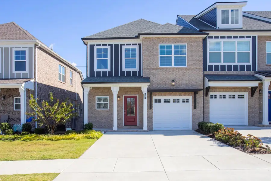 127 Dameron Dr, Hendersonville, TN 37075 - Image #3