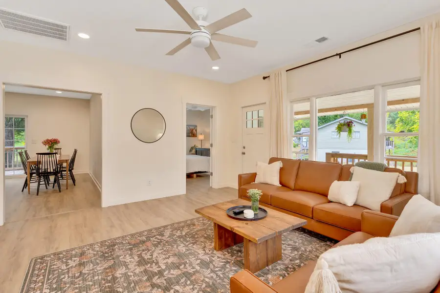 406 E 16th Street, Chickamauga, GA 30707 - Image #2