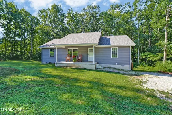 2296 Memory Garden Rd, Jamestown, TN 38556