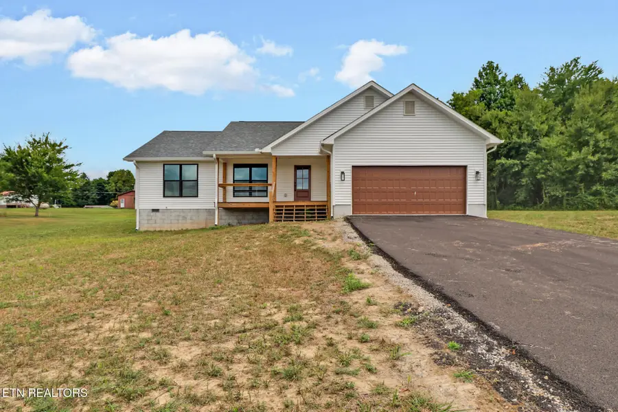 121 Willow Lake Drive, Jamestown, TN 38556 - Image #2