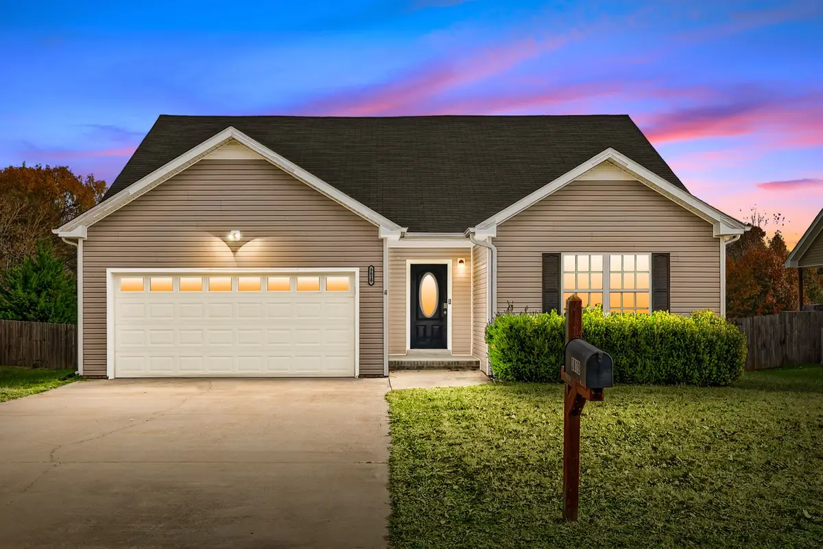 3819 Maliki Dr, Clarksville, TN 37042 - Image #1