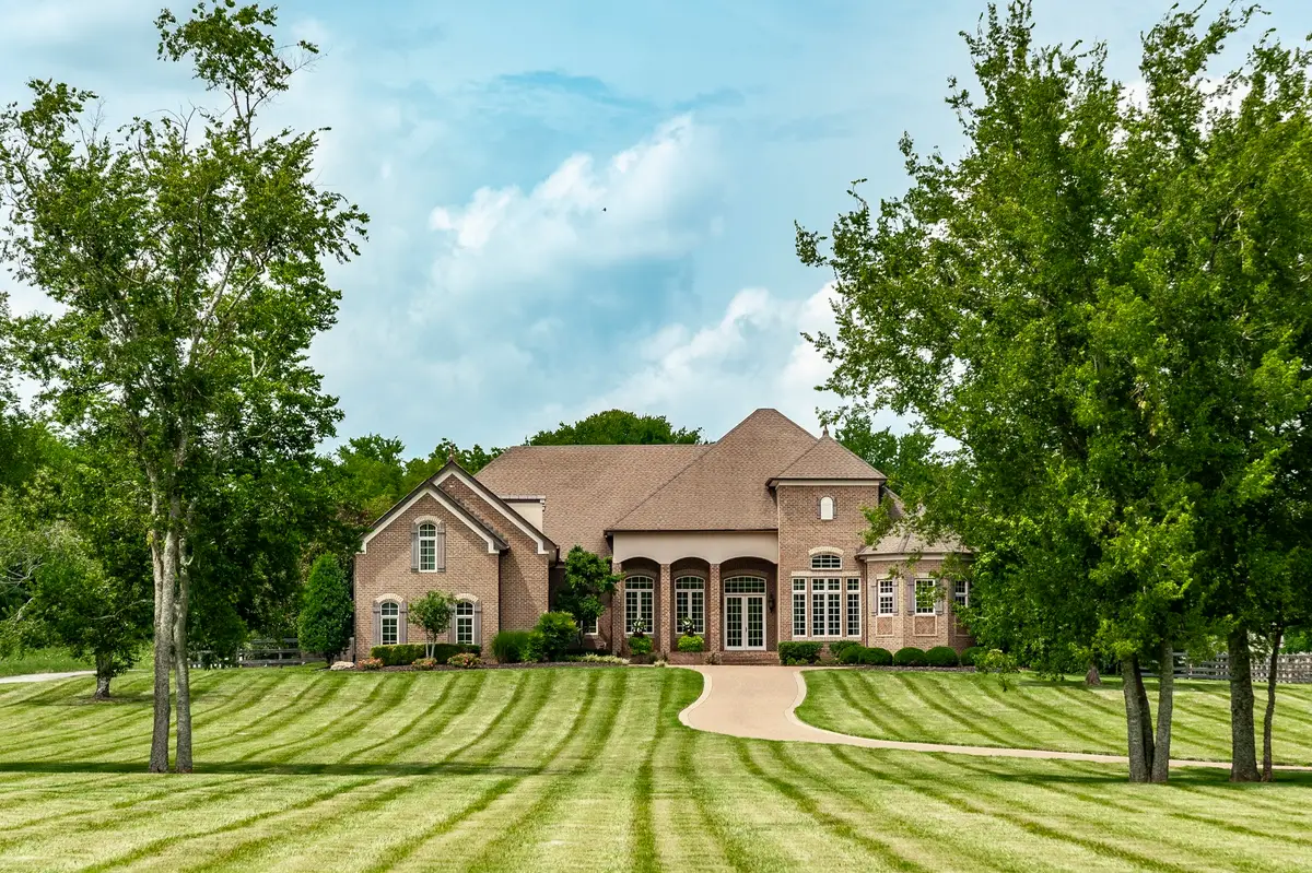 2436 Long Hollow Pike, Hendersonville, TN 37075 - Image #1