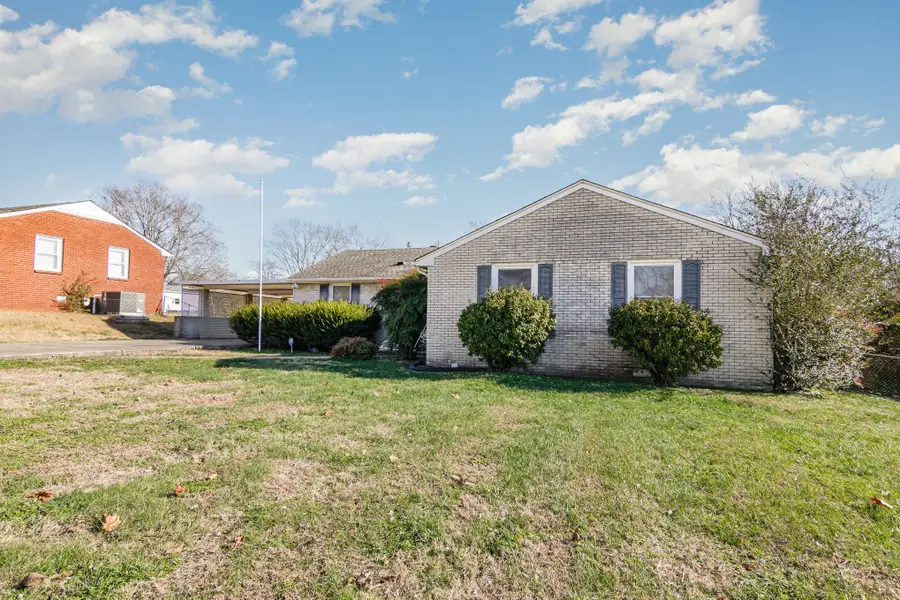 104 Lady Marion Dr, Clarksville, TN 37042 - Image #3