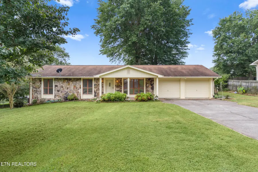 201 Foster Drive, Lenoir City, TN 37772 - Image #3