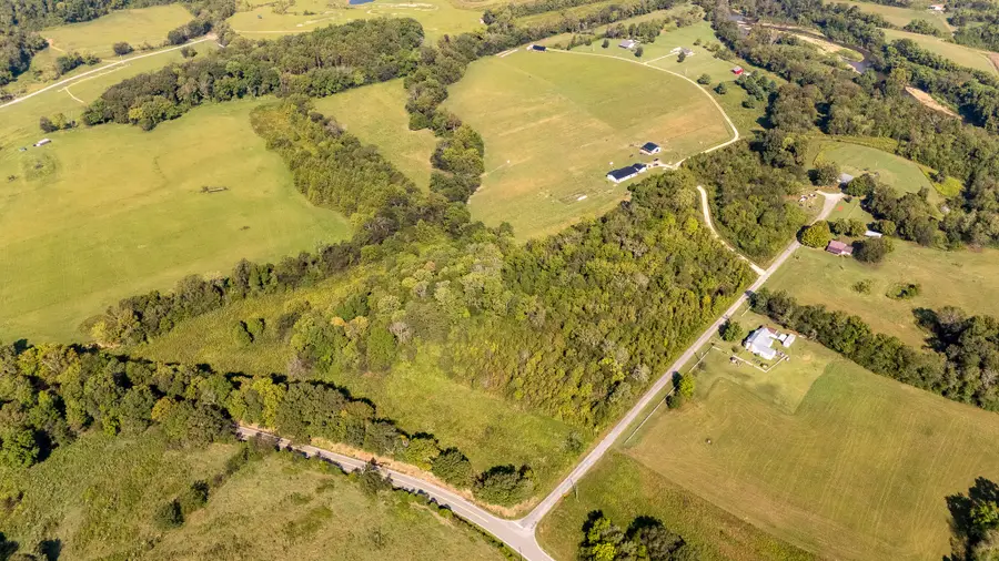 125 Ashland Rd, Waynesboro, TN 38485 - Image #2