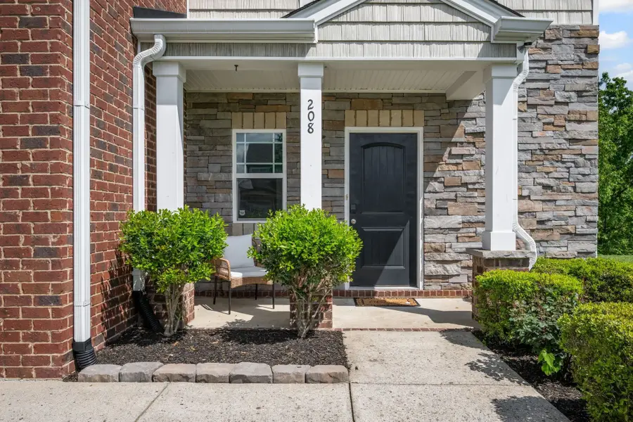 208 Wyburn Pl, Burns, TN 37029 - Image #3