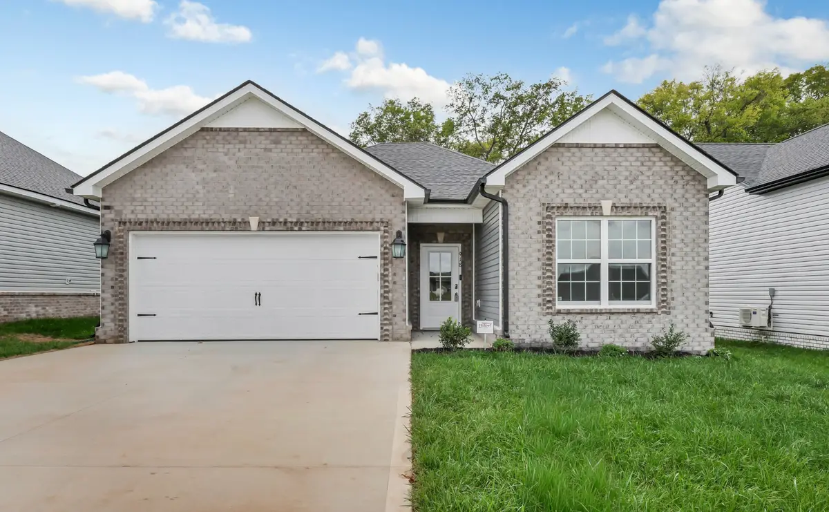 918 Vendue Ave, Clarksville, TN 37042 - #1