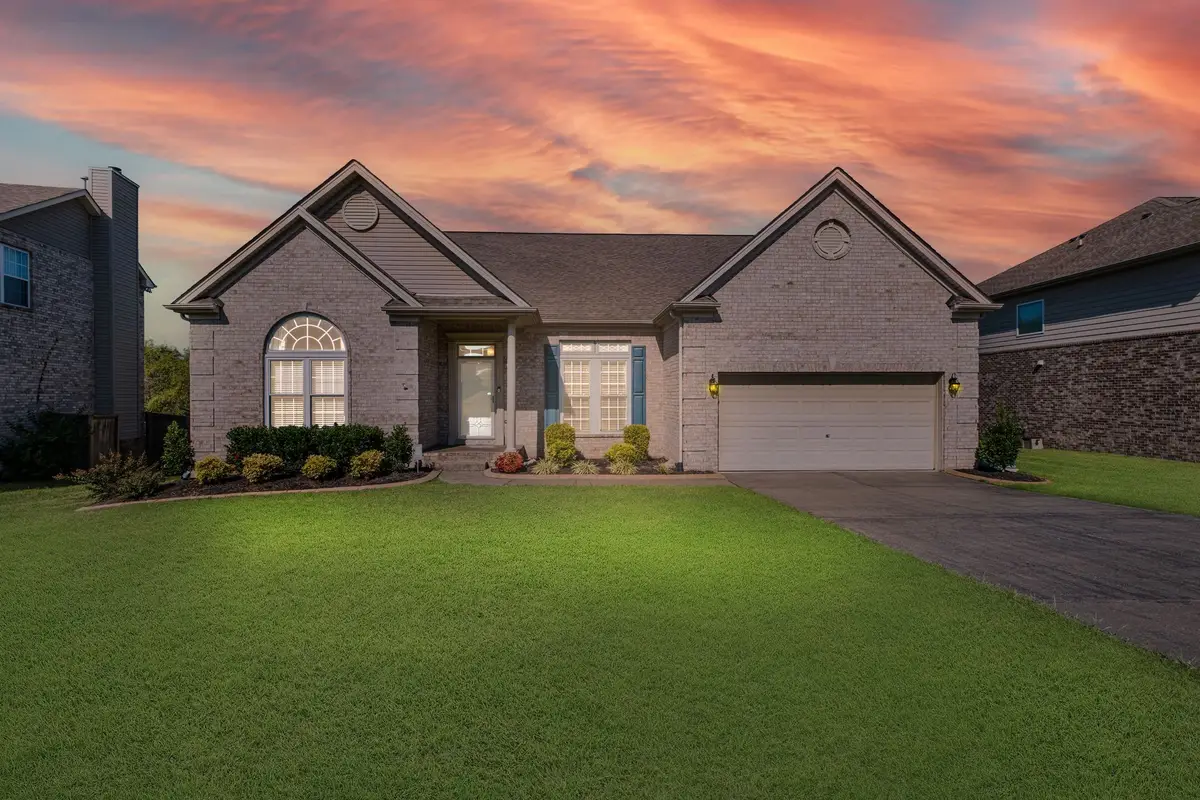 2105 Oaksprings Pl, Mount Juliet, TN 37122 - Image #1