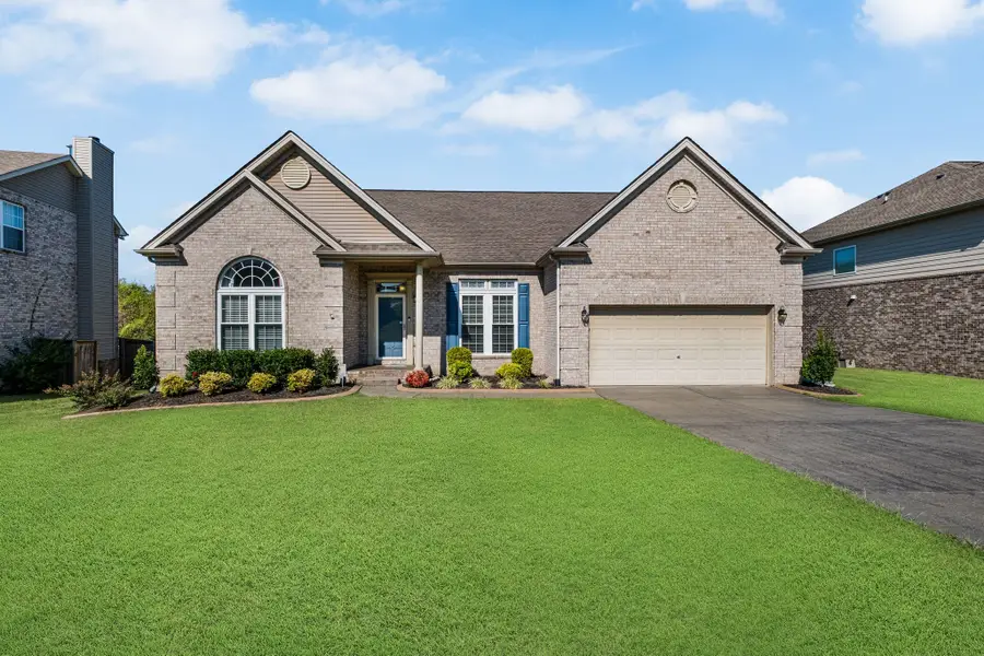 2105 Oaksprings Pl, Mount Juliet, TN 37122 - Image #2