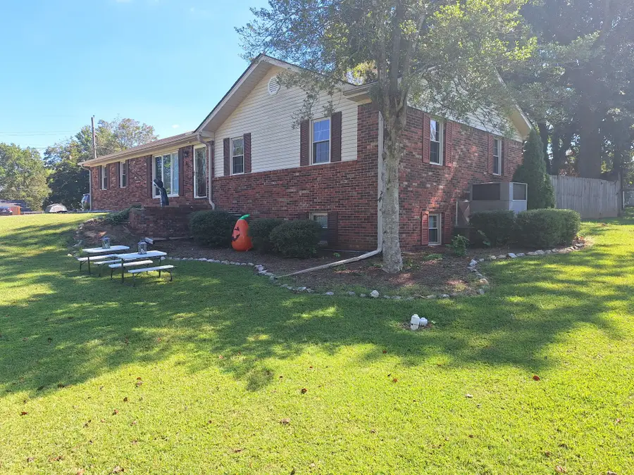 65 Bertha St, McKenzie, TN 38201 - Image #3