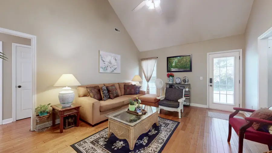 1317 Branchside Ct, Thompsons Station, TN 37179 - Image #3