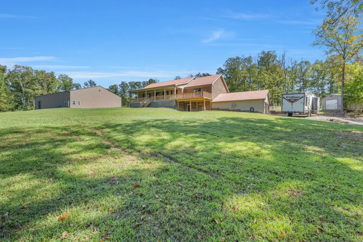 1745 Ennis Branch Rd, Mc Ewen, TN 37101 - Image #1