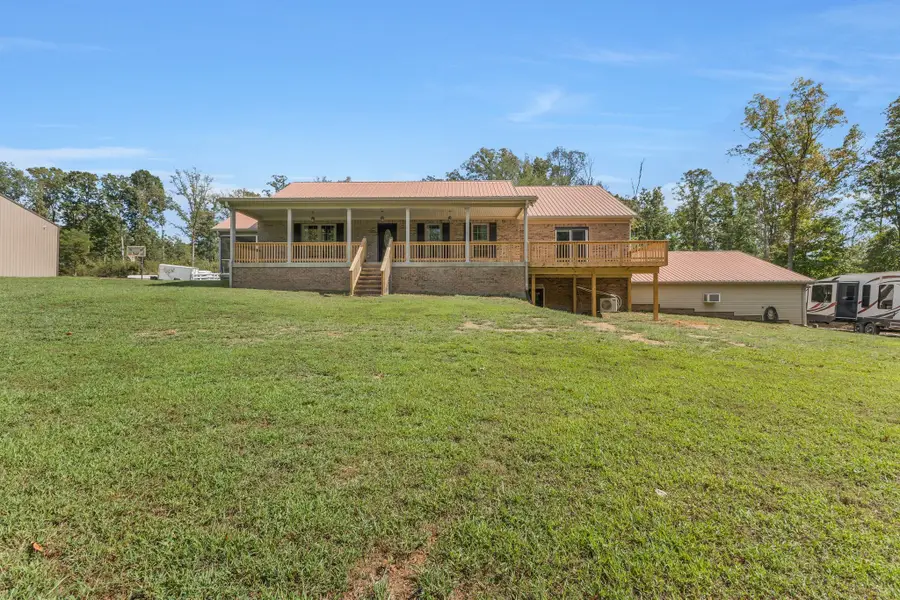 1745 Ennis Branch Rd, Mc Ewen, TN 37101 - Image #3