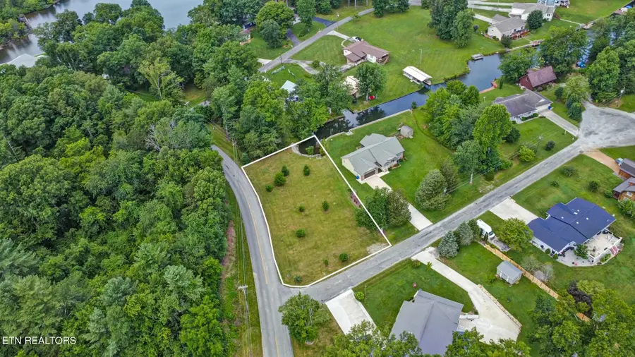 9435 Cherokee Tr, Crossville, TN 38572 - Image #2