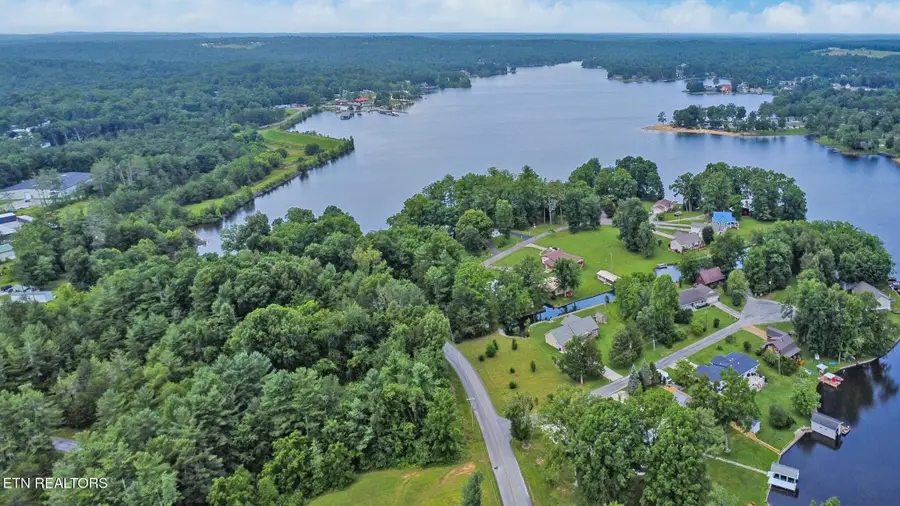 9435 Cherokee Tr, Crossville, TN 38572 - Image #3