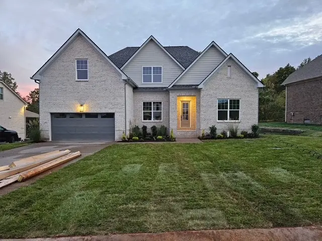 817 Saddle Ridge Dr, Mount Juliet, TN 37122 - Image #1