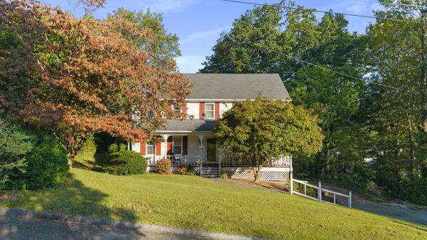 421 Golden Oaks Drive, Hixson, TN 37343