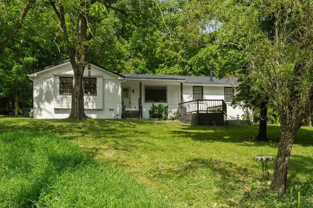 205 Cartwright Cir, Goodlettsville, TN 37072 - Image #1