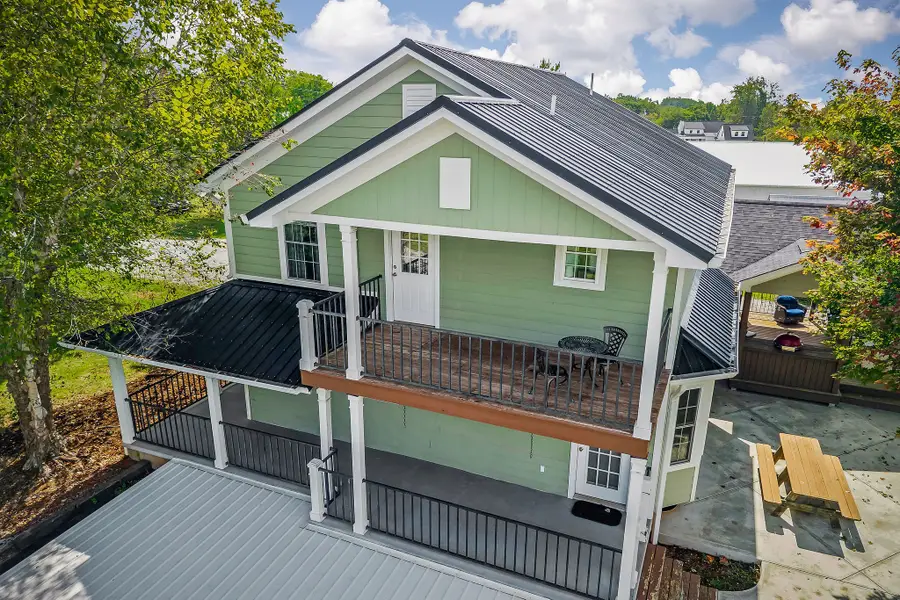 368 Bennett Rd, Sparta, TN 38583 - Image #3