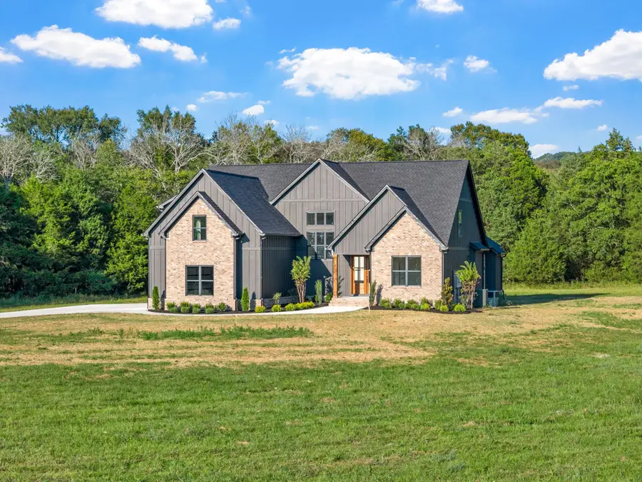 9526 Valley View Rd, Lascassas, TN 37085 - Image #2