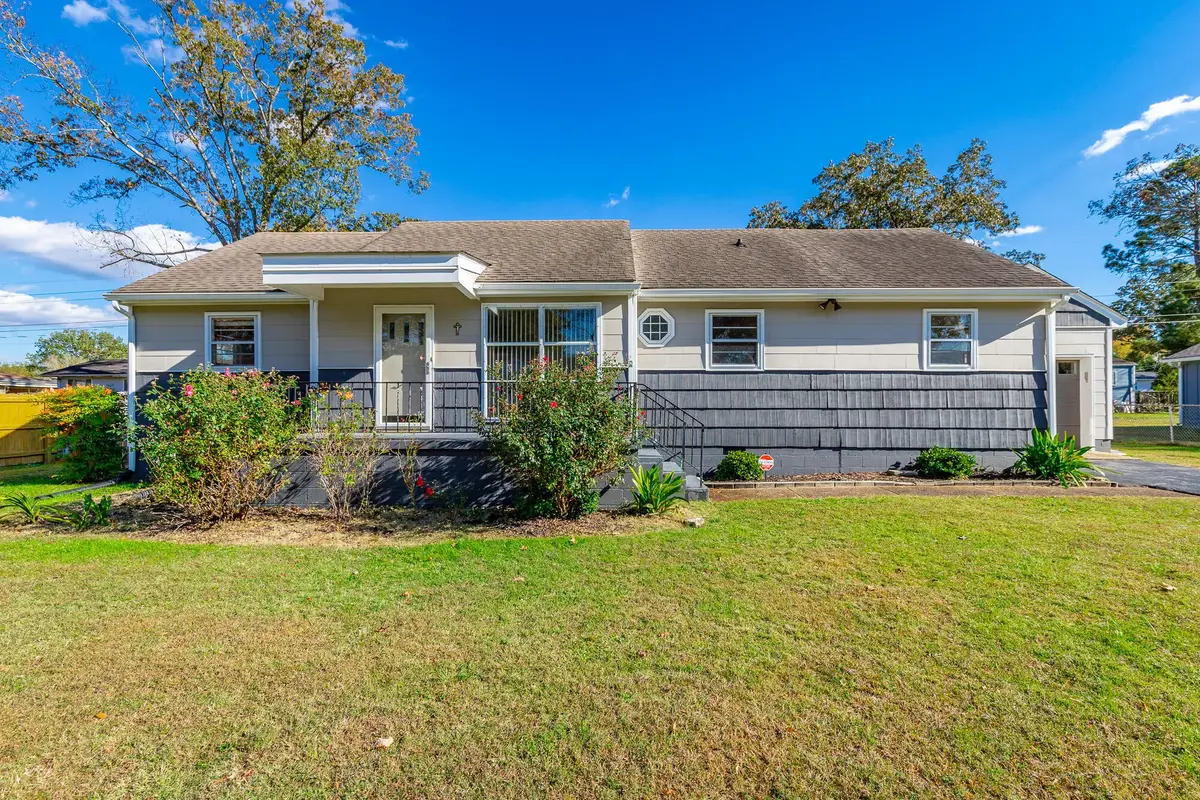 1048 Floyd Drive, Chattanooga, TN 37412 - Image #1