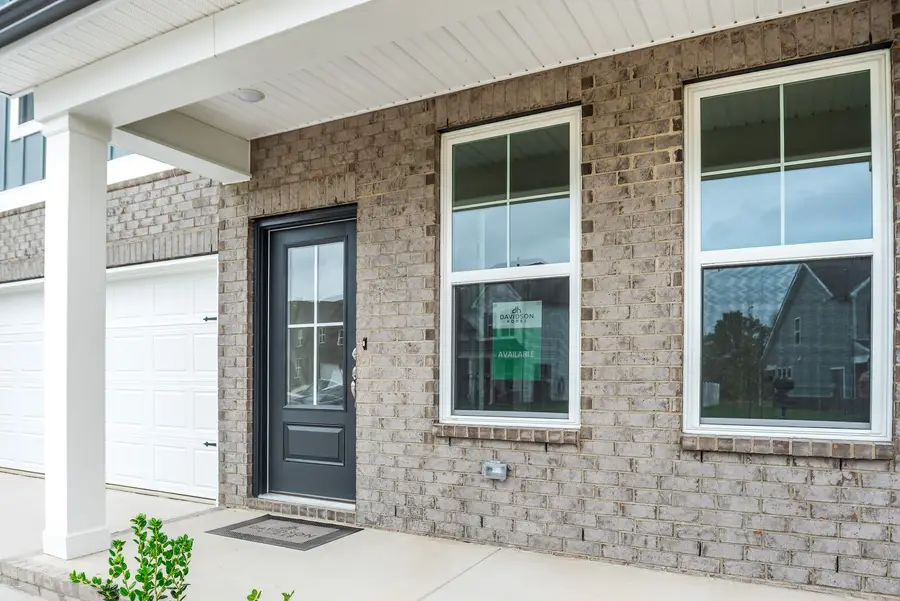 404 Old Spring Ln, Gallatin, TN 37066 - Image #2