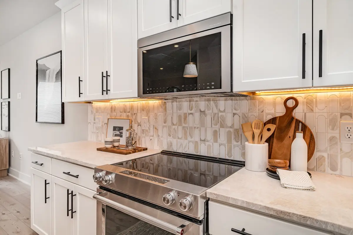 826 42nd Ave N, Nashville, TN 37209 - Image #1