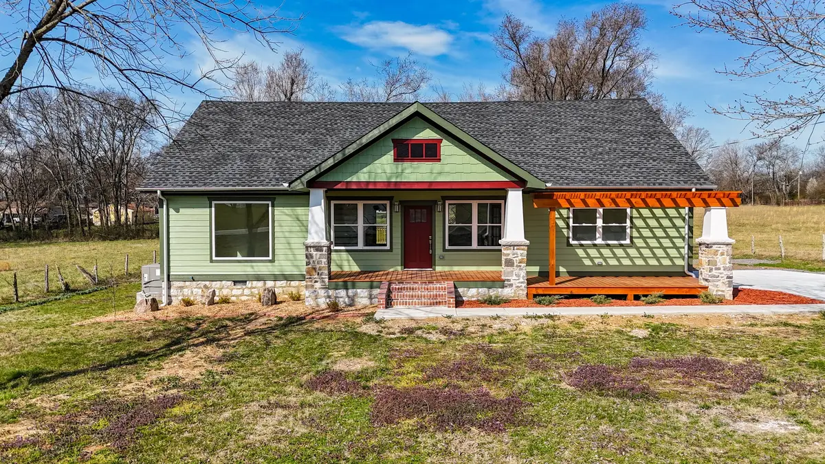 305 Liberty Pike, Bell Buckle, TN 37020 - #1