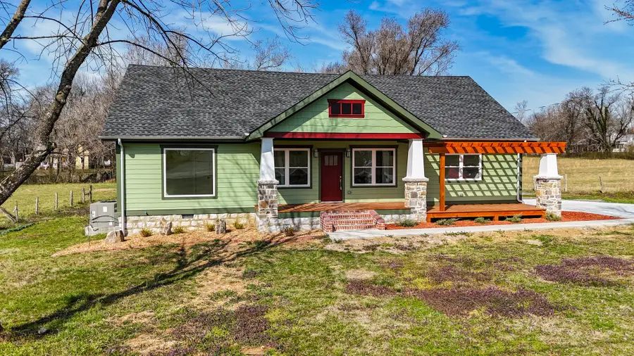 305 Liberty Pike, Bell Buckle, TN 37020 - #3