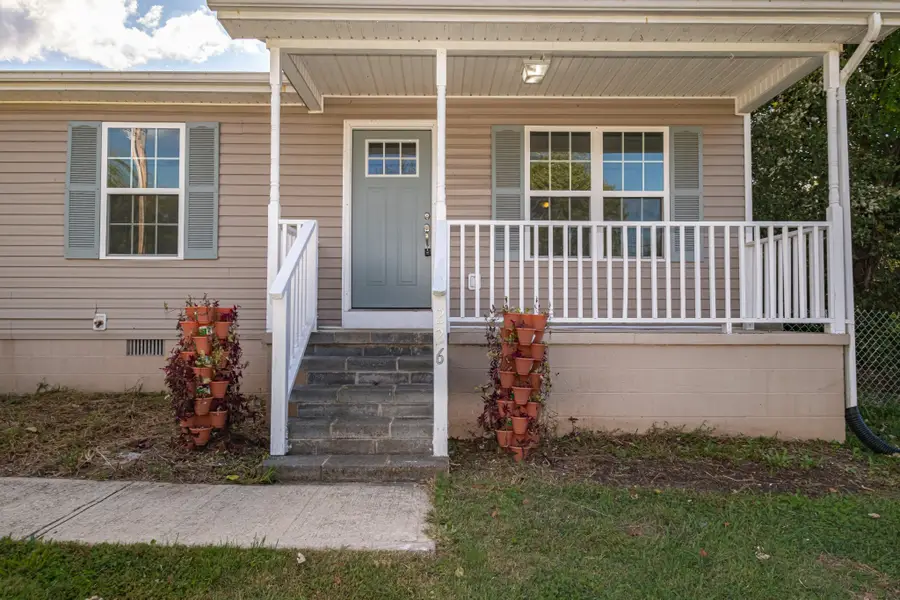 226 Smith St, McMinnville, TN 37110 - Image #2