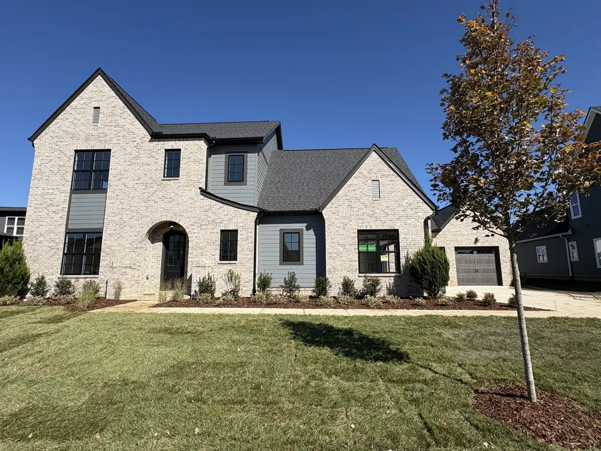 7928 Halewood Dr, College Grove, TN 37046 - Image #1