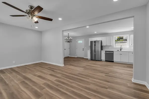 1704 George Thomas Dr, La Vergne, TN 37086