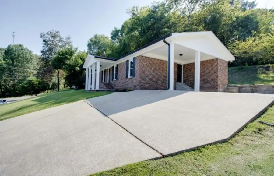 132 Hillwood Dr, Carthage, TN 37030 - Image #3