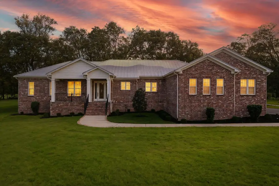 808 N Main St, Mount Pleasant, TN 38474 - Image #3