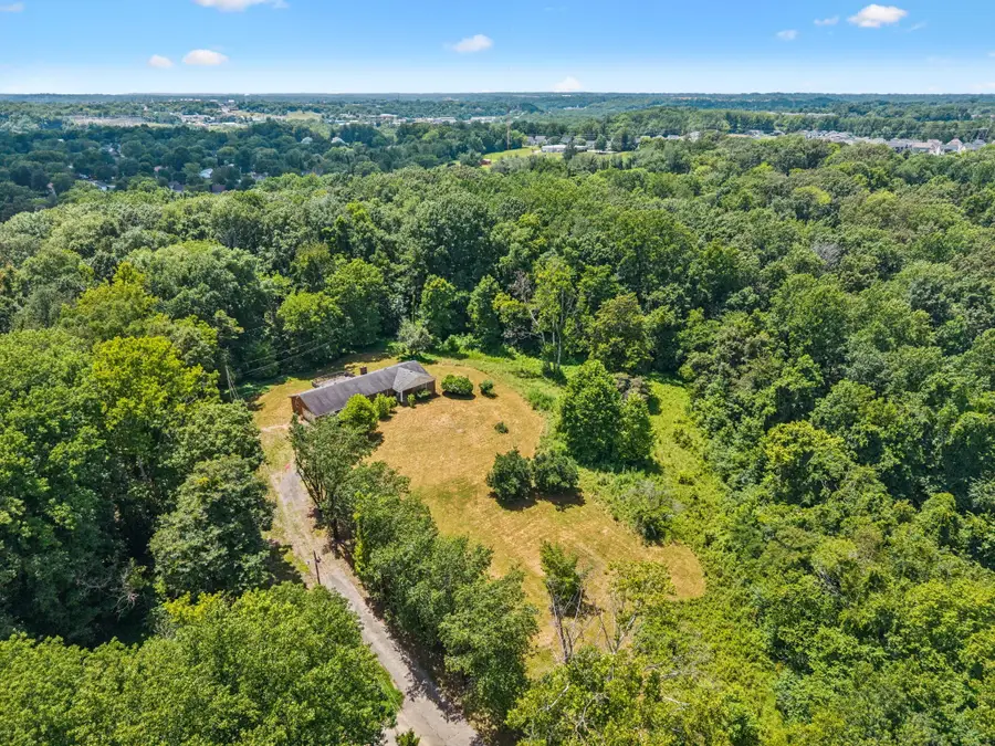 542 Woodland Dr, Clarksville, TN 37043 - Image #3