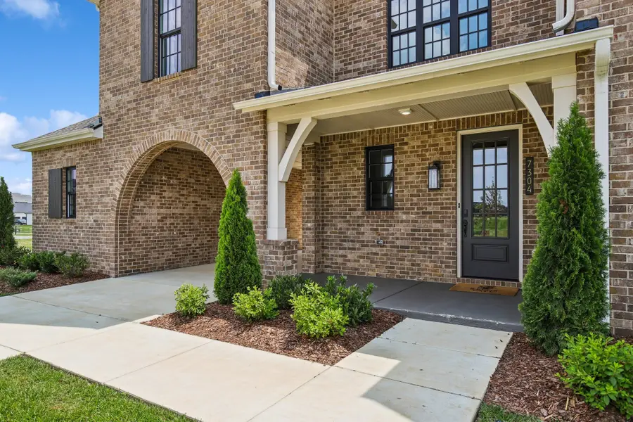 7304 Crowell Dr, College Grove, TN 37046 - Image #3