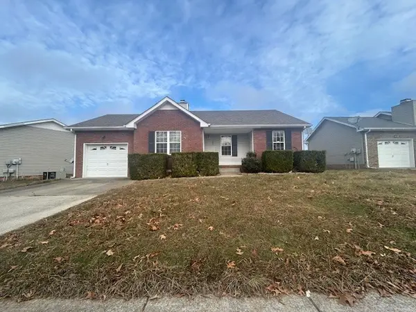 221 Grassmire Dr, Clarksville, TN 37042