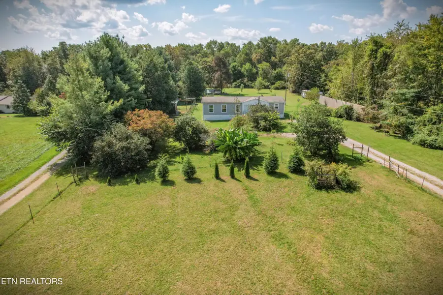 7055 Plateau Rd, Crossville, TN 38571 - Image #2