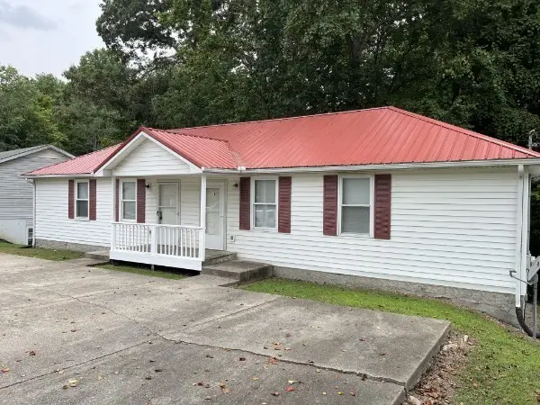 136 N Poole St, Ashland City, TN 37015 - #2