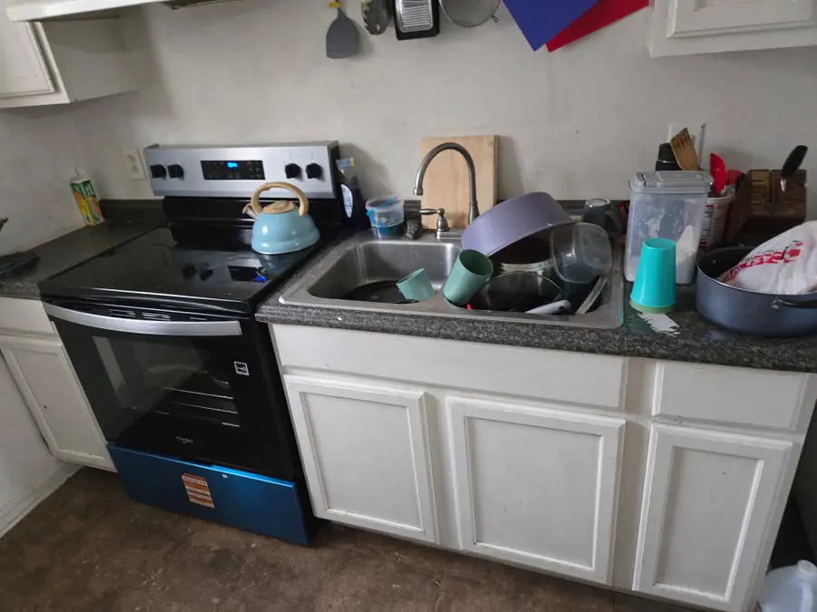 136 N Poole St, Ashland City, TN 37015 - #3