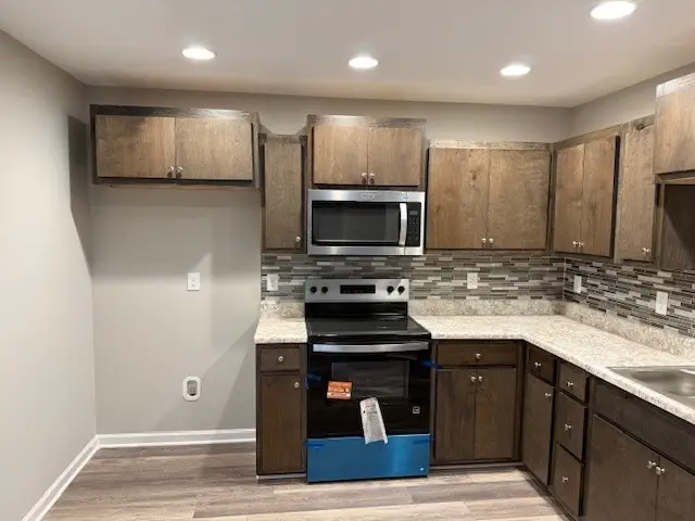 421 W Waggoner St, Tullahoma, TN 37388 - Image #2