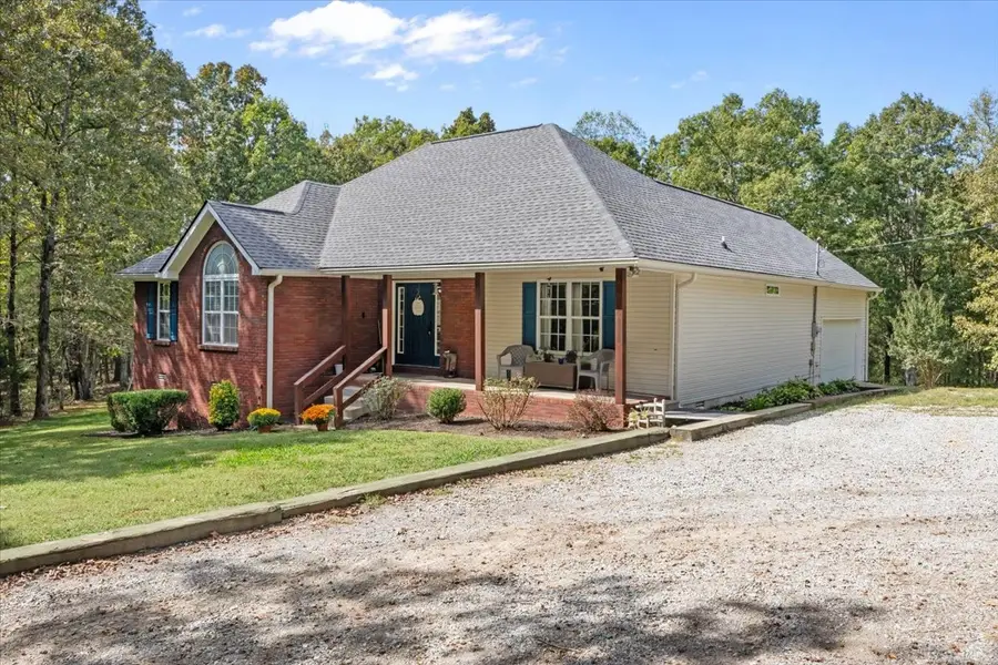 210 Th Hooper Ln, Mc Ewen, TN 37101 - Image #3