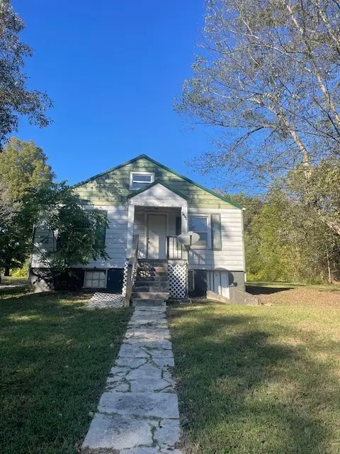 111 Swift Ln, Cunningham, TN 37052 - Image #1