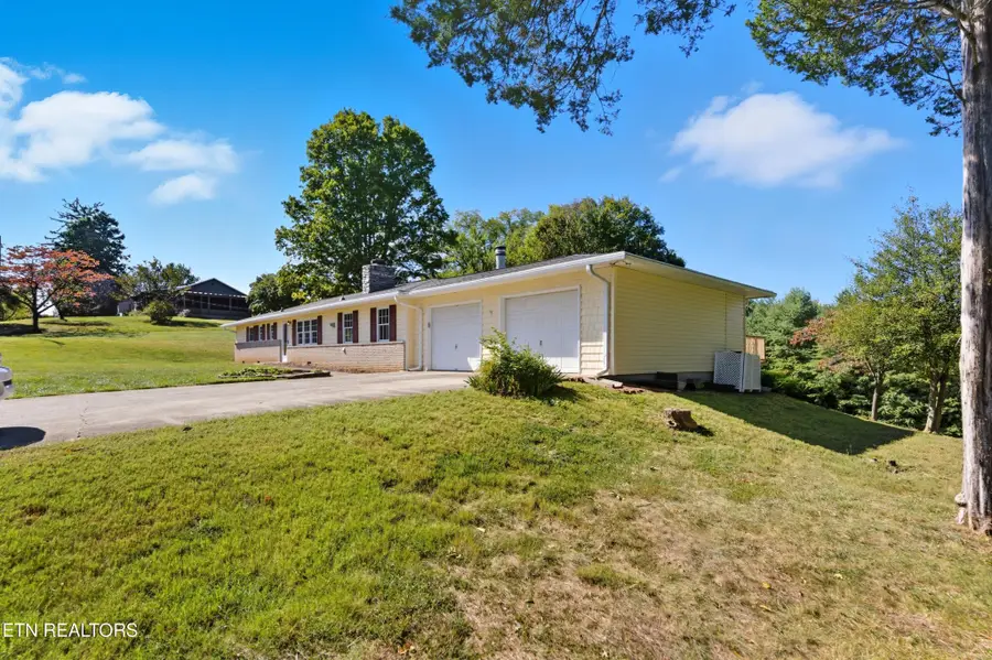 6917 Ridgeview Rd, Knoxville, TN 37918 - Image #2