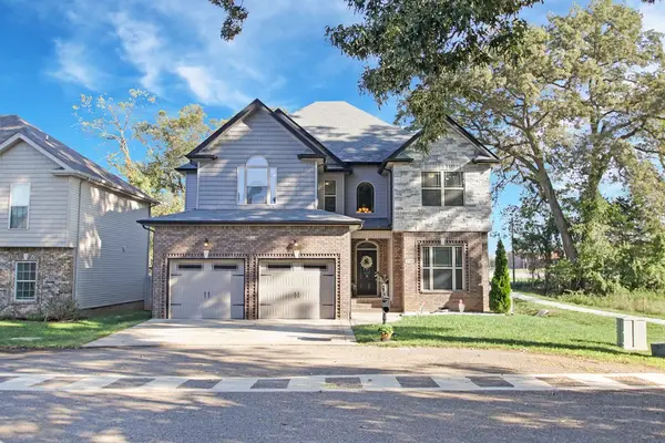 1240 Golden Eagle Way, Clarksville, TN 37040